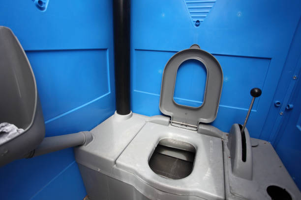 Porta potty delivery and setup in Valley View, OH